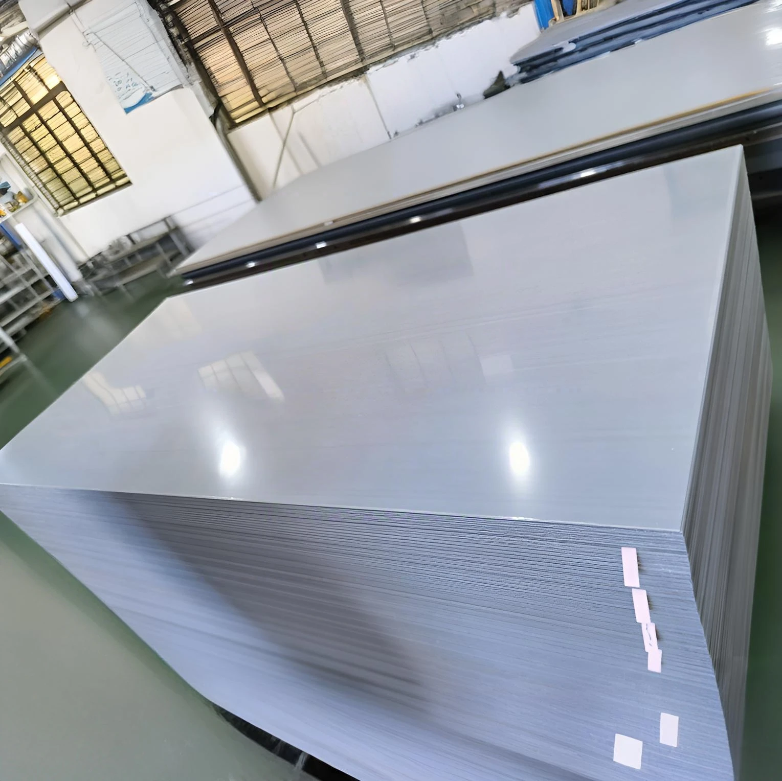 Fabricante y mayorista de planchas de policarbonato (PC)