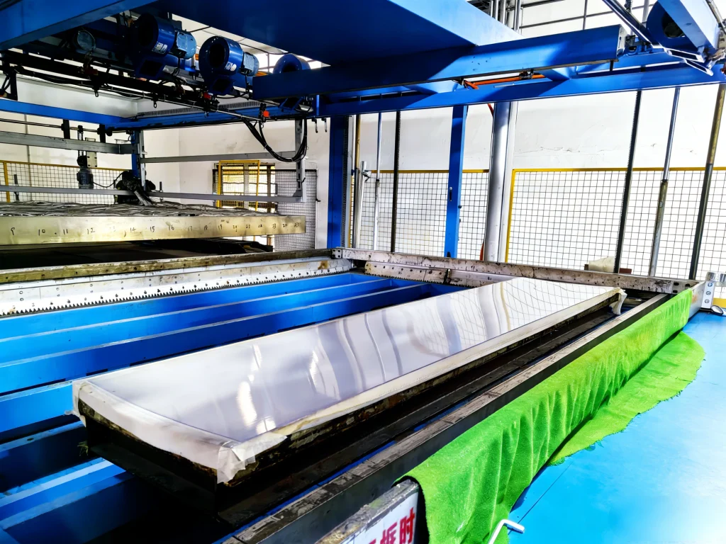 solid polycarbonate sheet fabrication